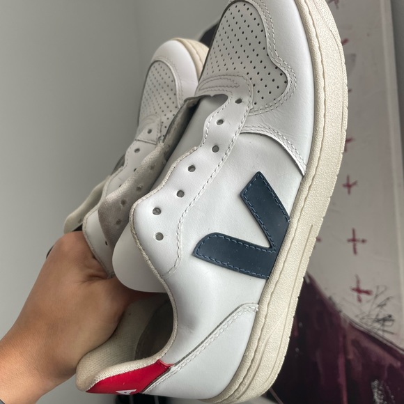 Veja V-10 Women’s sneakers White, Red and Blue - Picture 4 of 11